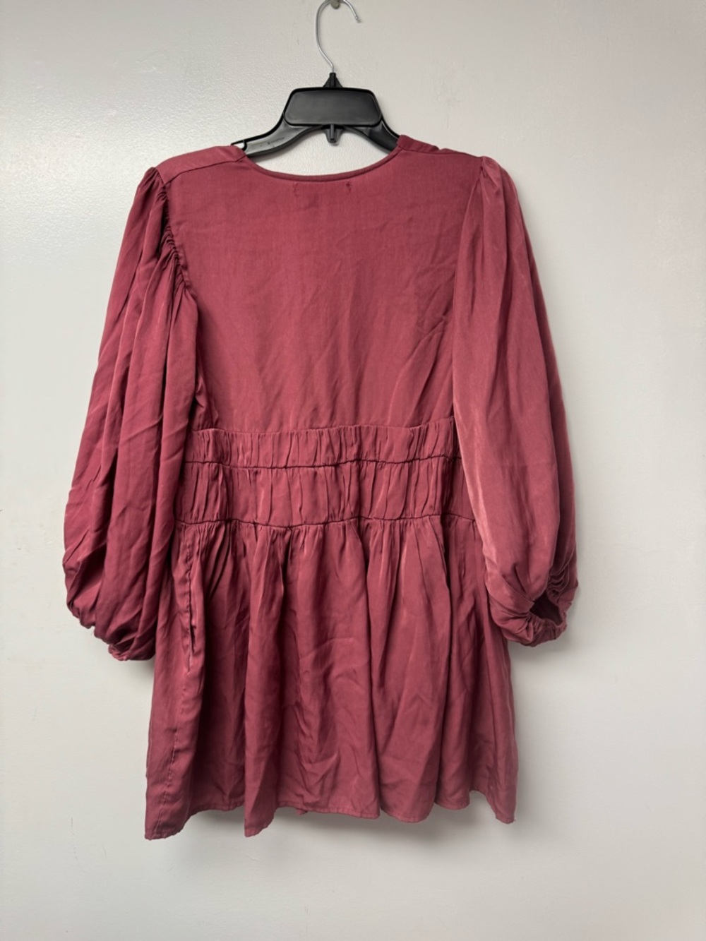 Mustard Seed Womens Dress M Satin Babydoll Puff Sleeve V Neck Mini Pink Boho A5 - Picture 3 of 9